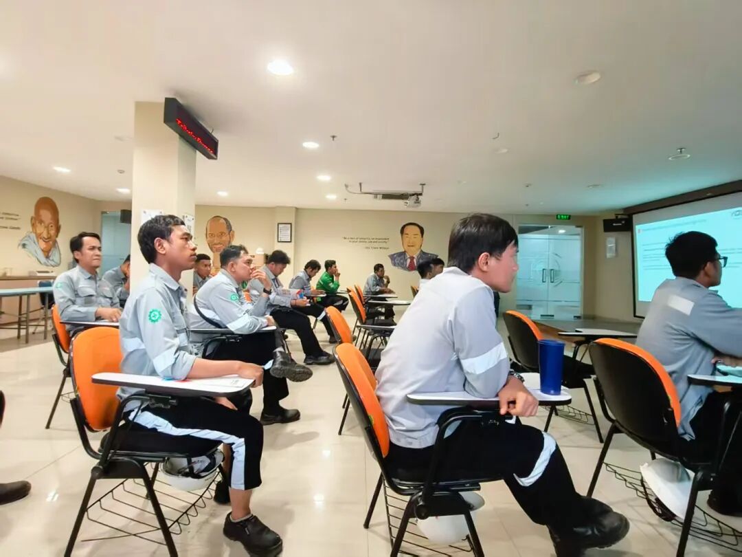 1760682298435431.jpg 1760682298435431.jpg